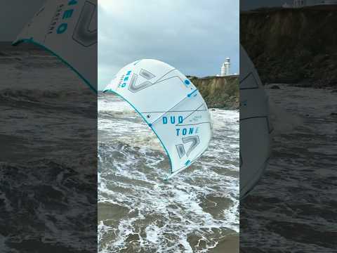 Winter kitesurfing shreds! #courtintheact #watersport #kitesurfing #kitesurf #duotonesports