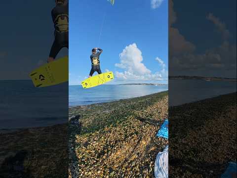 Got to love beach days! Never dry for long 🤣🫶🤟 #dryrobe #courtintheact #kiteboarding