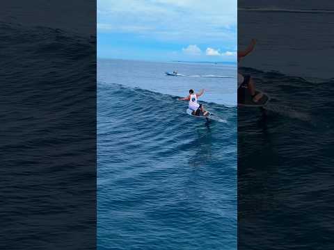 Epic foil surfing in Bali! #courtintheact #foilhub #surffoil #foilsurfing