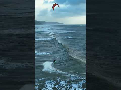 First session in Wales! Finding endless point breaks on the first day 🧐🤟 #courtintheact #roadtrip