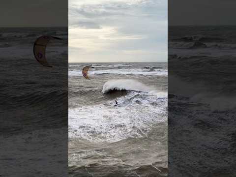 Riding the storm! #kitesurfing #kiteboarding #courtintheact #freeridekingdoms