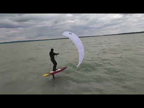 Kitech Parawing Up&Down / SABFoil ALA DW 3.5 in low wind limit test on the Balaton Lake in Hungary