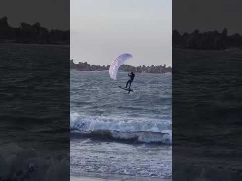 Flat water Parawing Tack and Jibe training session with Kitech Up&Down 4.0