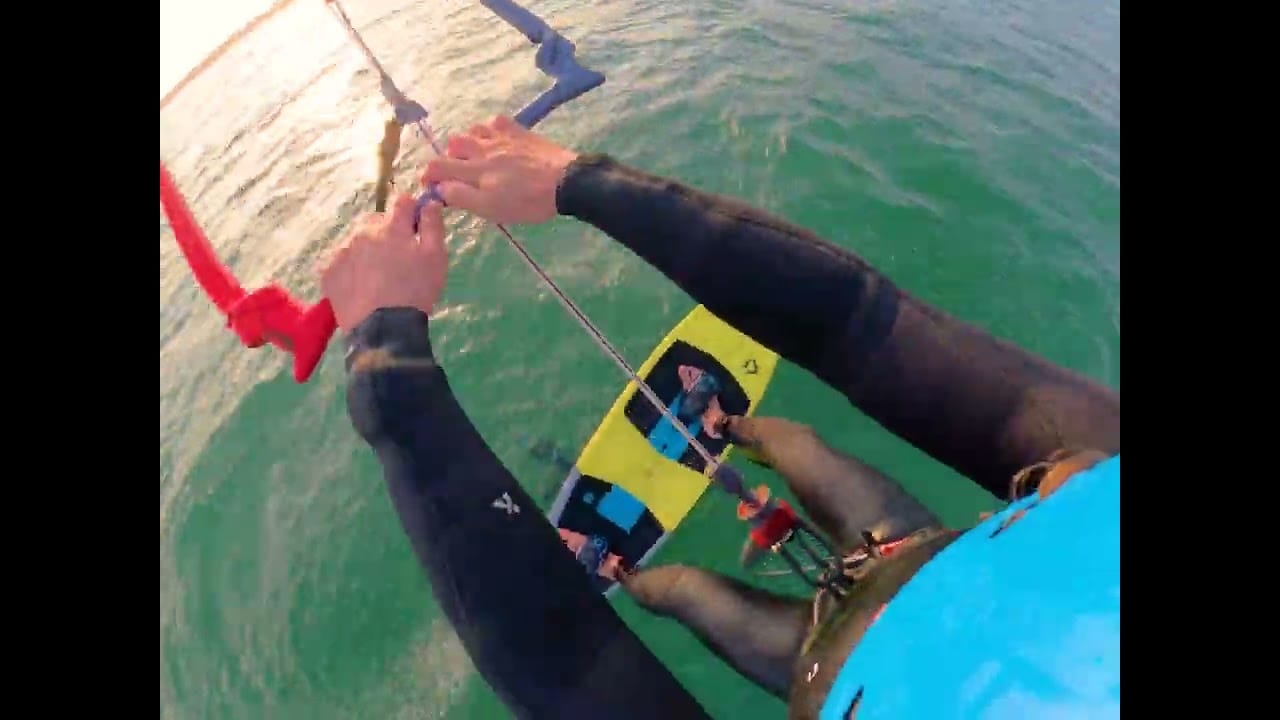 Flipping Foil Fun – kitesurf videó és tippek