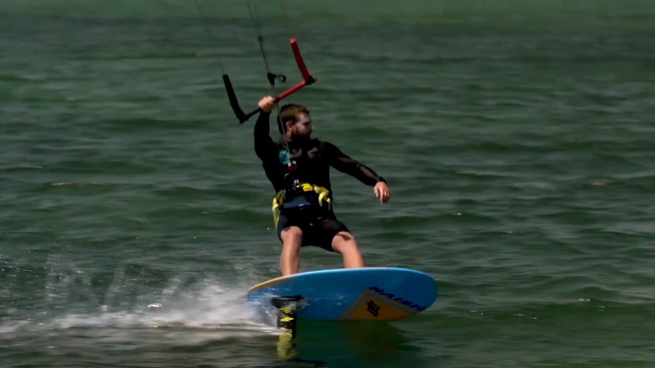 Naish Thrust Hydrofoil – kitesurf videó és tippek