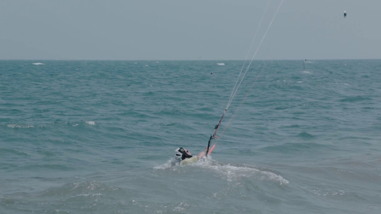 Epic Oliver gets on board! – kitesurf videó és tippek
